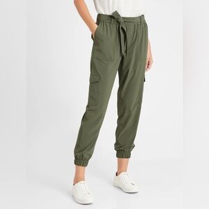 Banana Republic Factory Tie-Waist Cargo Jogger Size S